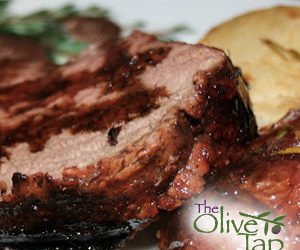 Beef Tenderloin with Balsamic Cranberry Wine Sauce